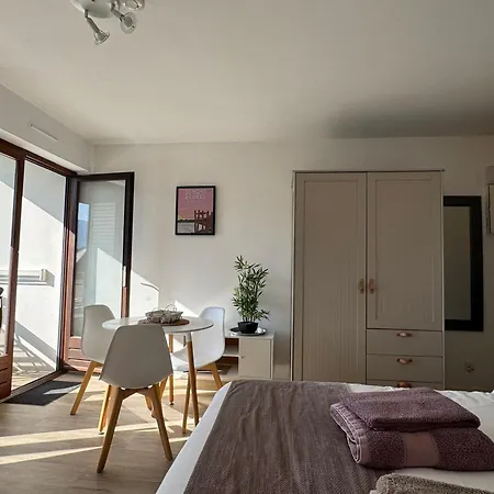 Moderne Et Cosy Avec Loggia, Vue Montagnes, Internet - Fr-1-555-114 Διαμέρισμα *